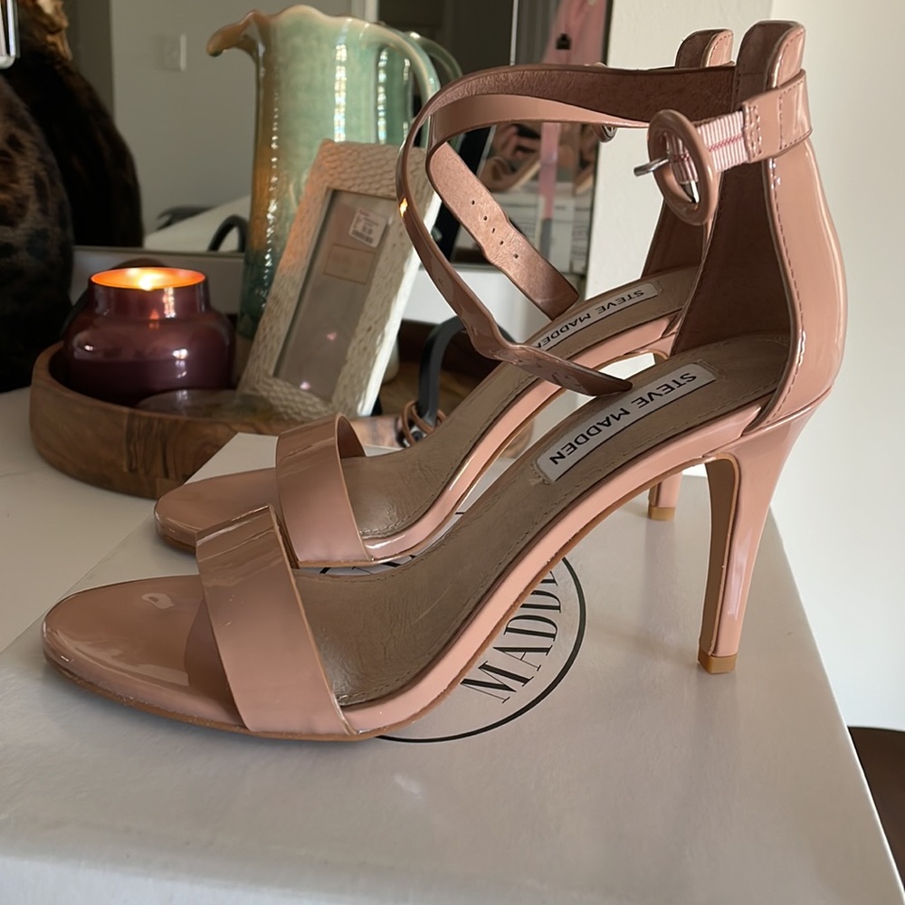 Steve Madden blush heels
